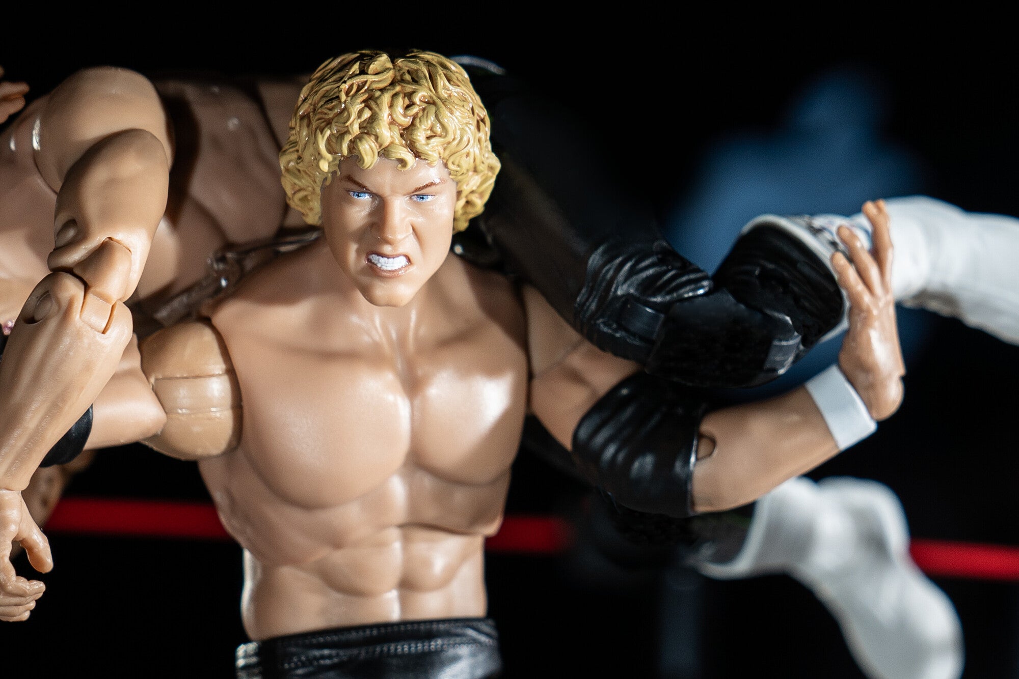 AEW-ROH-DTC-KENNYOMEGA-16011603-lpr.jpg