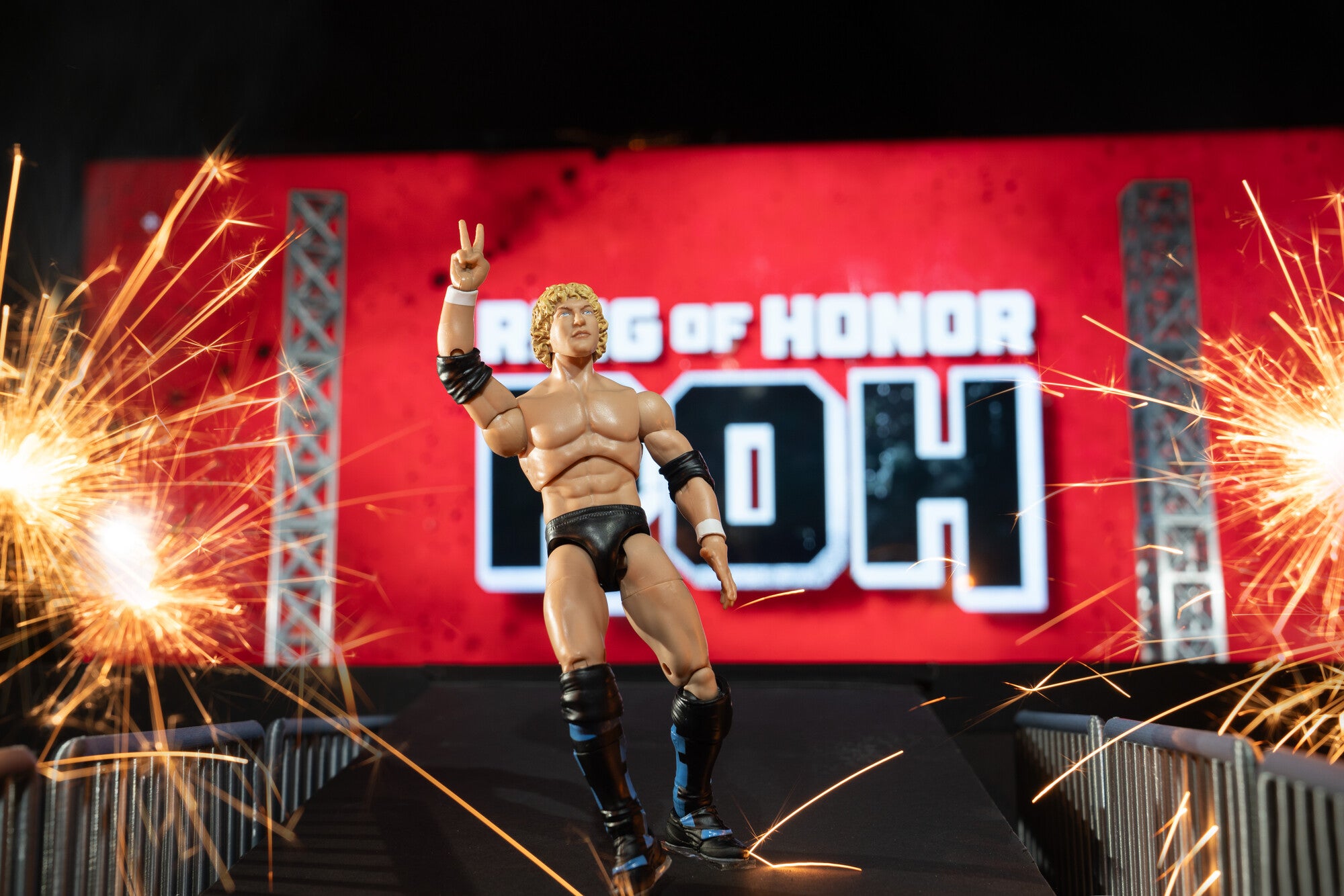 AEW-ROH-DTC-KENNYOMEGA-16011607-lpr.jpg
