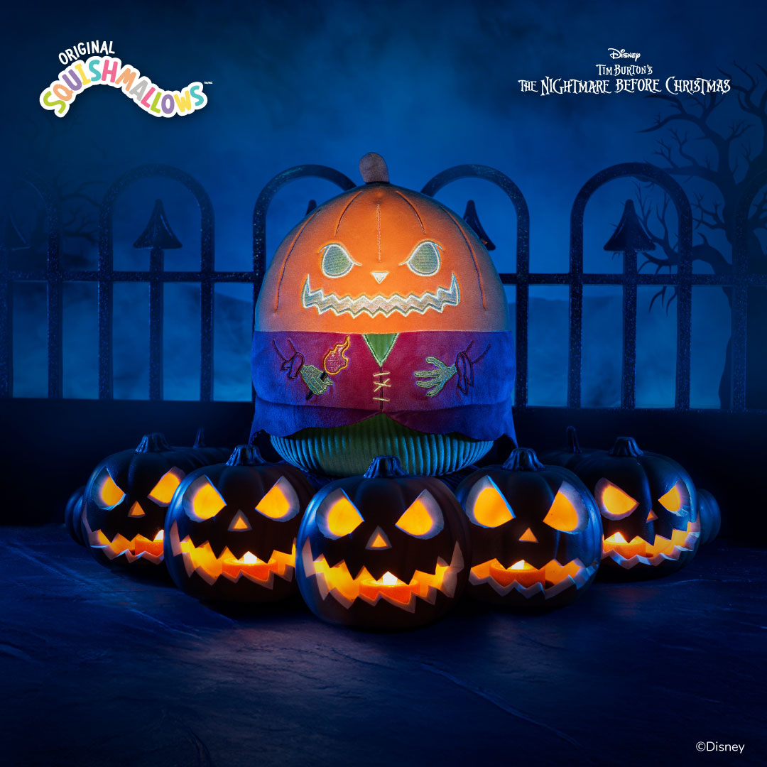 DTC_SQMxNBC-PUMPKINKING_PDP-CAROUSEL_1.jpg