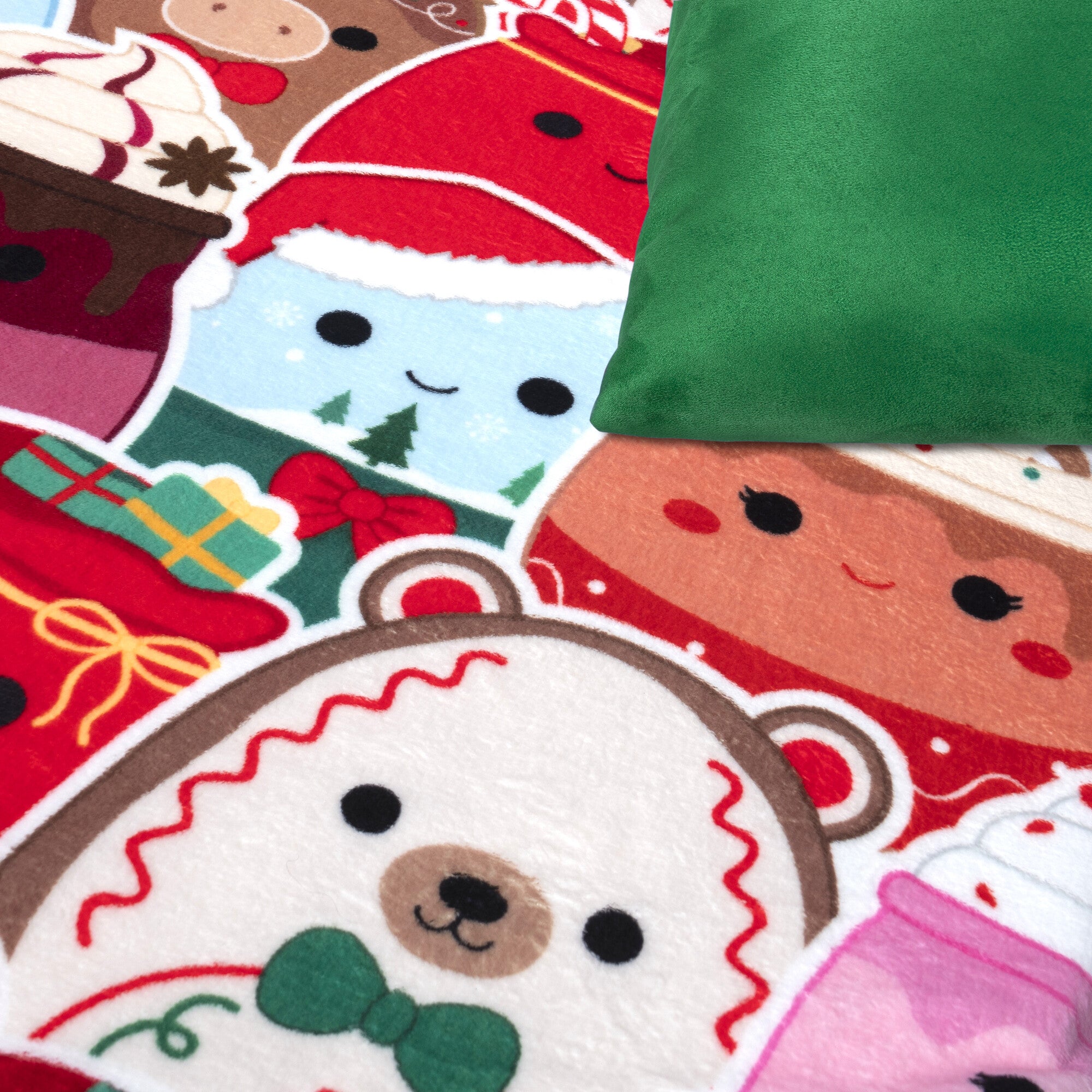 MTO0002_Squismallows_PrintedThrowBlanket_DTC_5_lpr.jpg