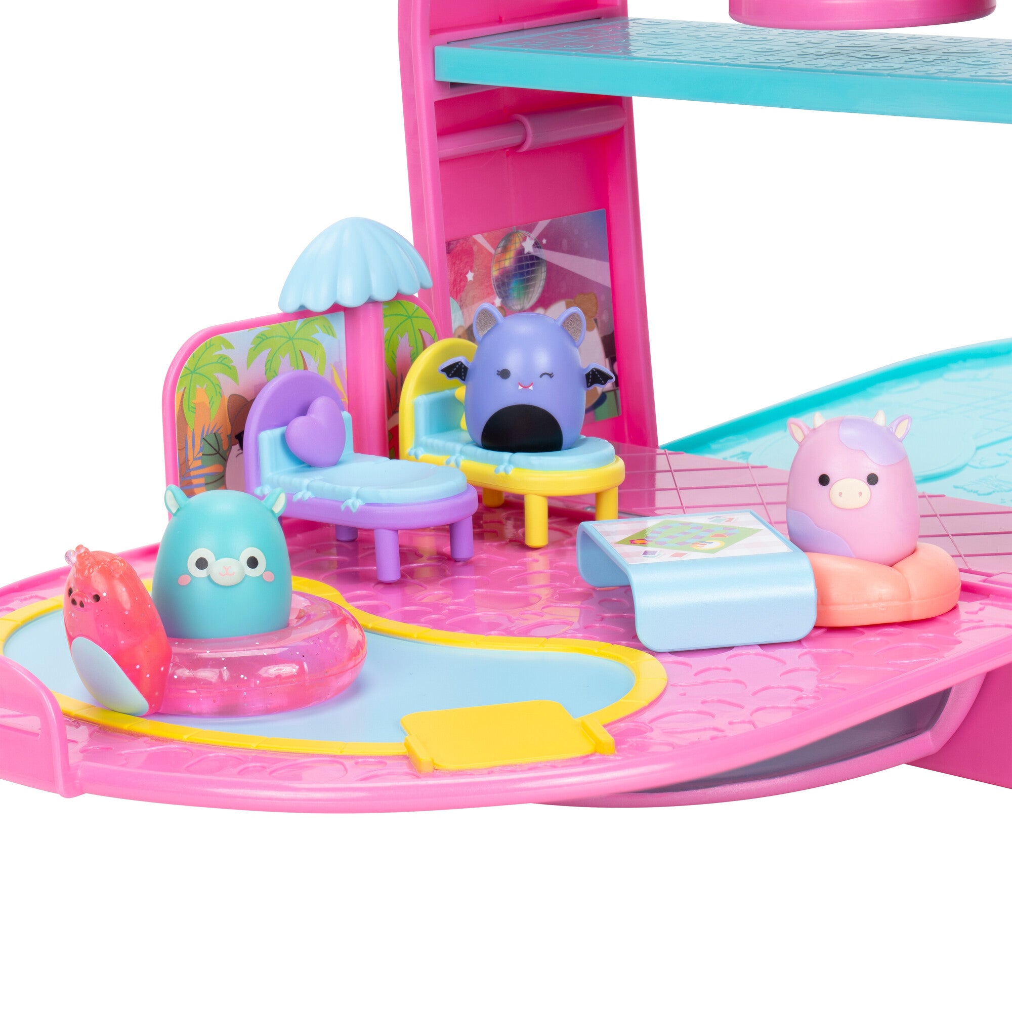 SQAL0037-Squishalongs-OnTheGoPlaysetPartyPk-OP-PoolSideCloseUp_lpr.jpg