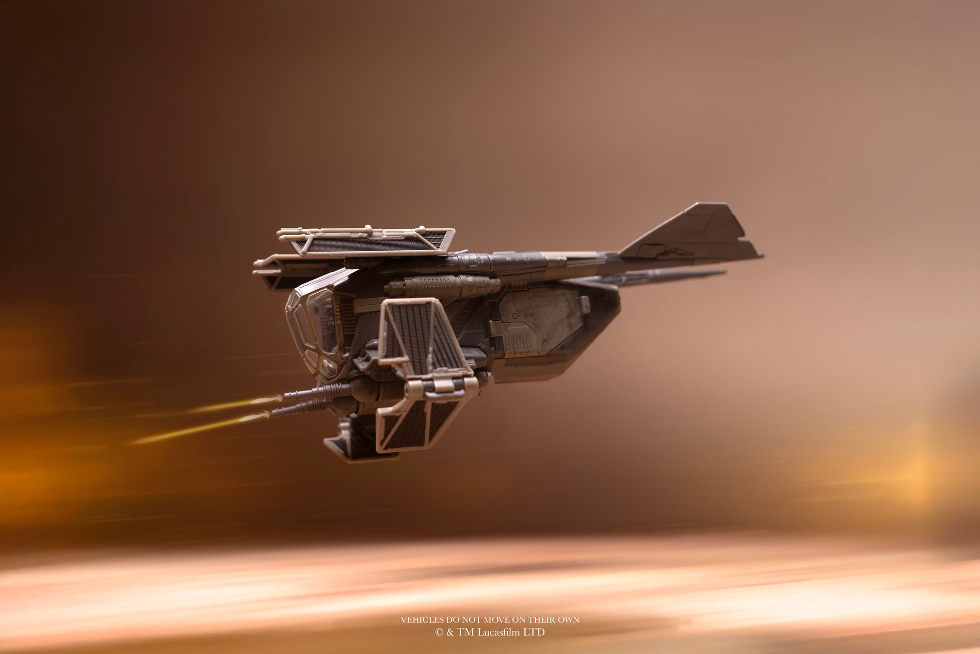 SWJ0547_Star-Wars_ARTISTIC-Vault-FTM-LAAT-Ahsoka_Artistic_Fig-11-jpg.jpg